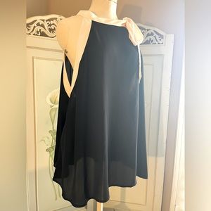 Forever 21 sleeveless blouse with ties at neck razor back Size 3X never worn